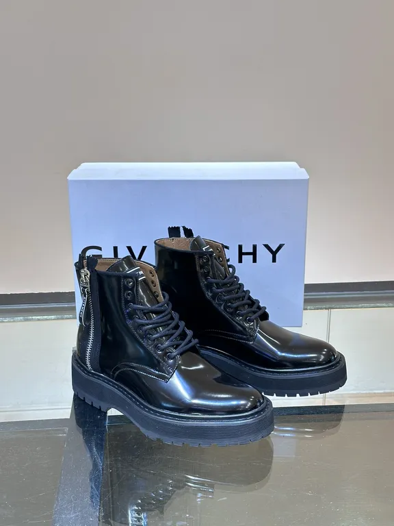 Givenchy Shoe 